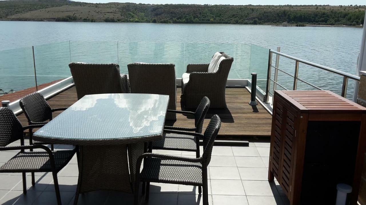 Luxury Apartment By The Sea With Private Whirlpool And Terrace 50M2 Posedarje Extérieur photo