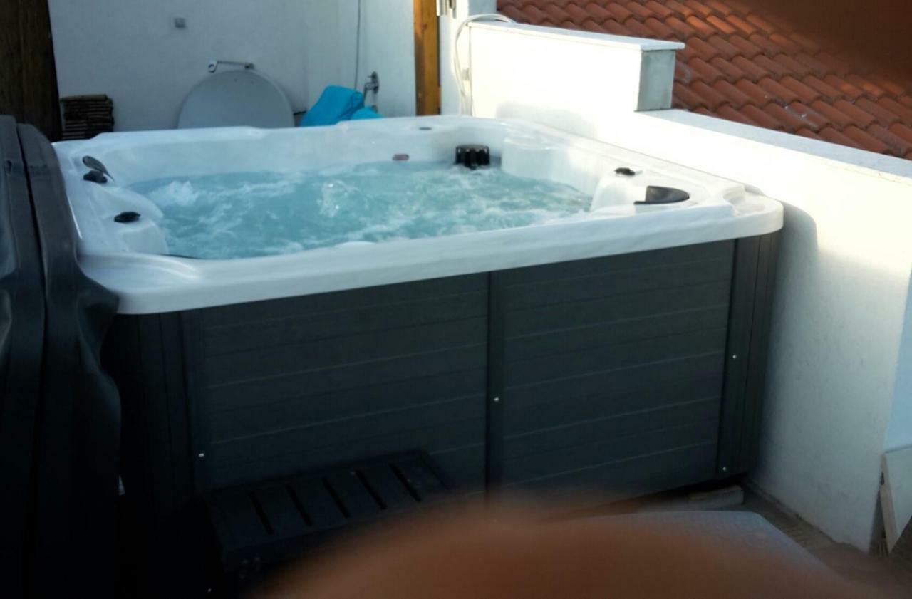 Luxury Apartment By The Sea With Private Whirlpool And Terrace 50M2 Posedarje Extérieur photo