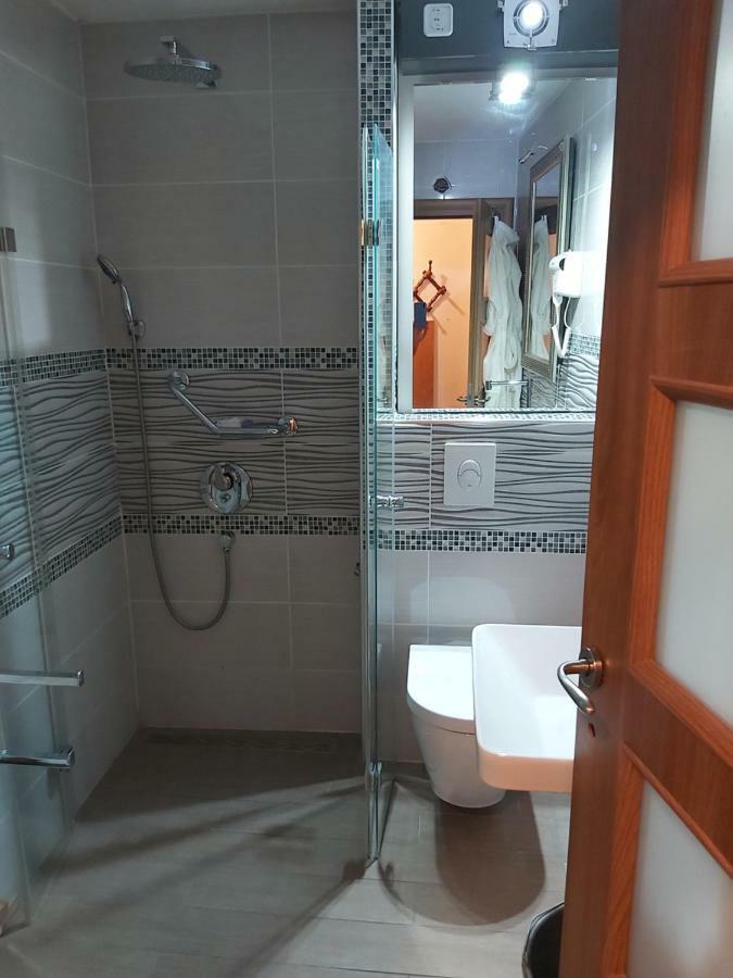 Luxury Apartment By The Sea With Private Whirlpool And Terrace 50M2 Posedarje Extérieur photo